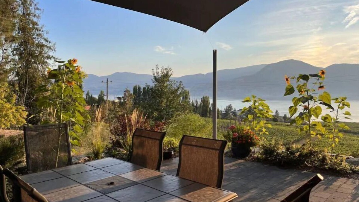 Okanagan-Similkameen House | Amazing Lake View - Relaxing Naramata Bench Home