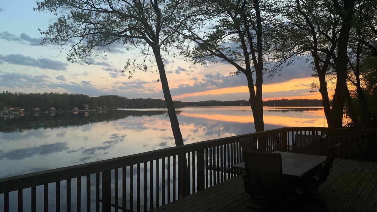 Delton House | Amazing Lakefront Views, Sandy Beachfront: Relax: Recharge: Rejuvenate