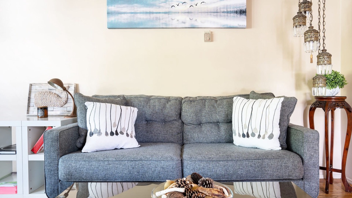 Eagle Rock Apartment | Amazing location in Eagle Rock.