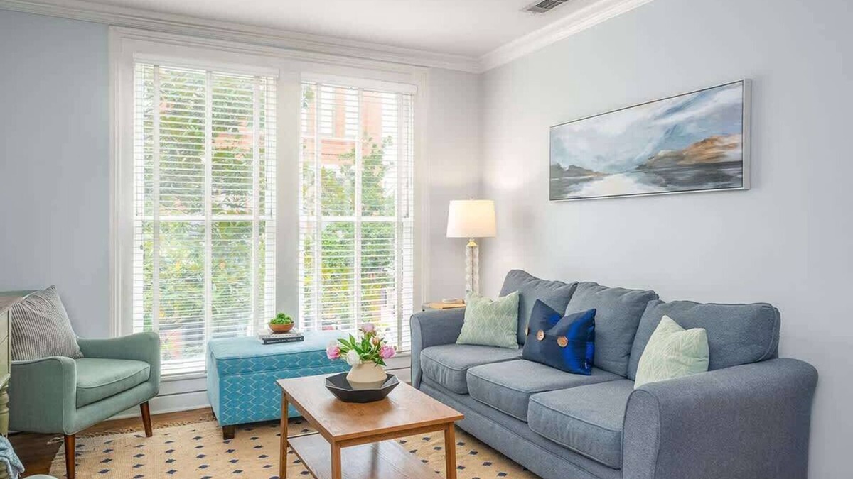 Historic District - North Condo | Amazing Location| King Bed| Cute Downtown Condo