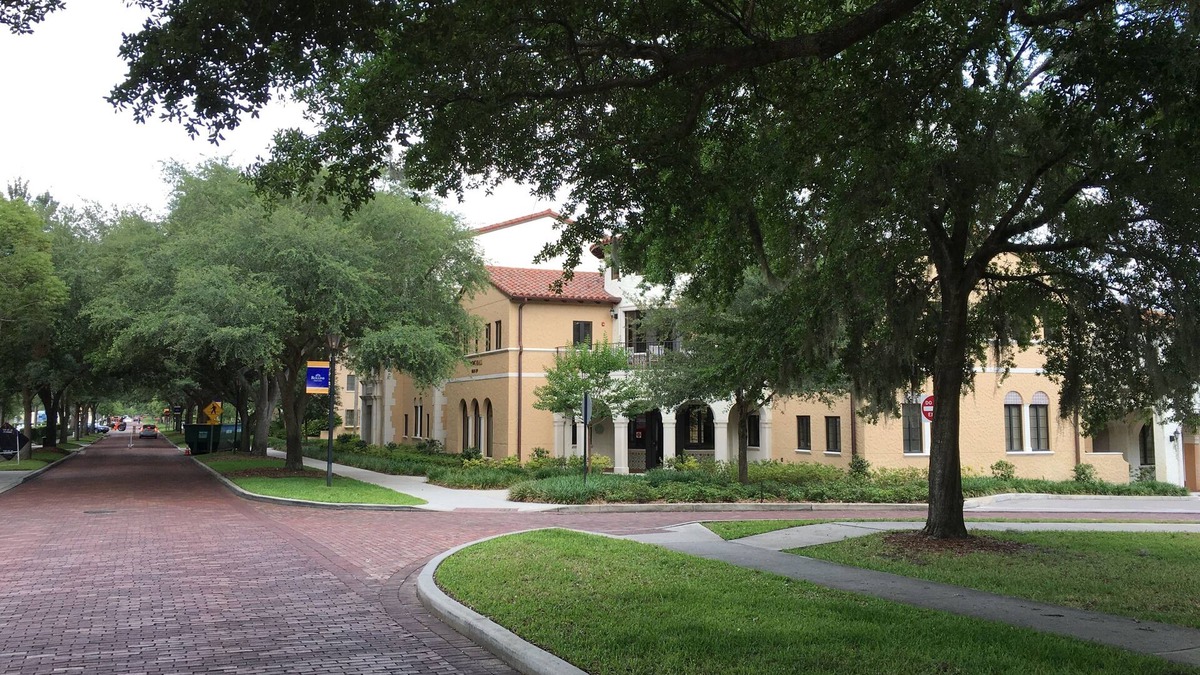 Winter Park Condo | Amazing location- walk to everything