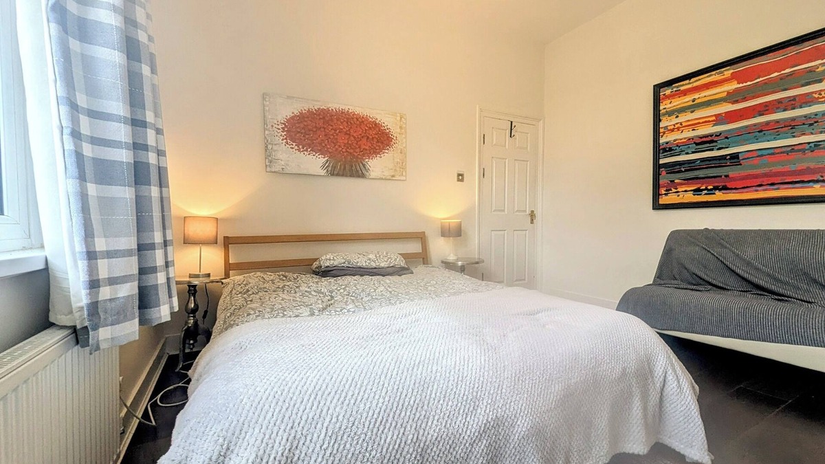 Highbury House | Amazing luxury 6 bed 3 bath Victorian house in heart of London