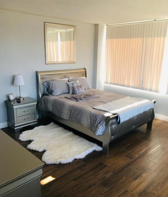 Winchester Apartment | Amazing Master Suite in Shared 2/B Condo behind Convention Center