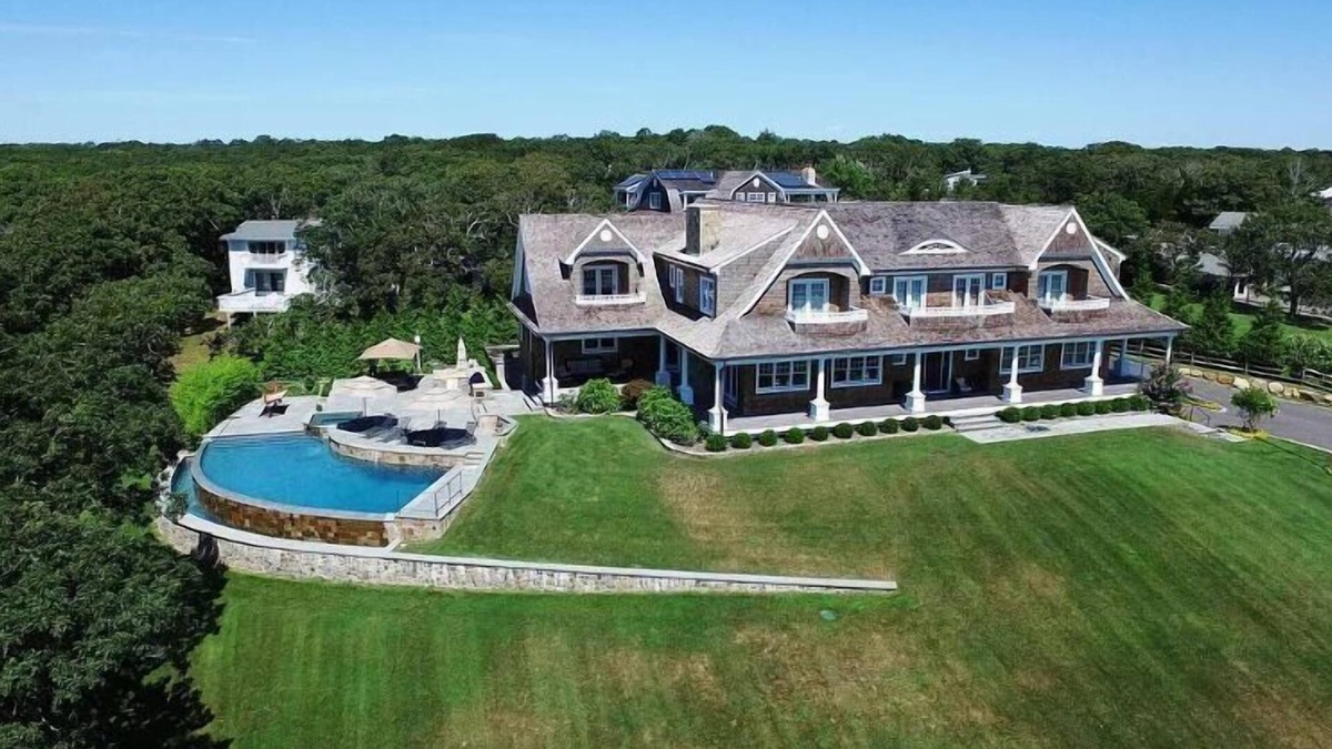 Montauk House | Amazing Montauk Estate with water views, private pool, close to town.