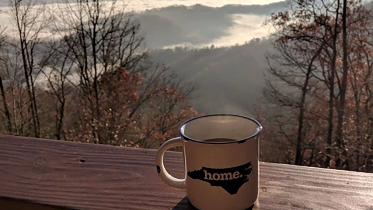Whittier Cabin | Amazing Mountain View’s, hot tub, pool table, and near Great Smoky MTN Nat Park