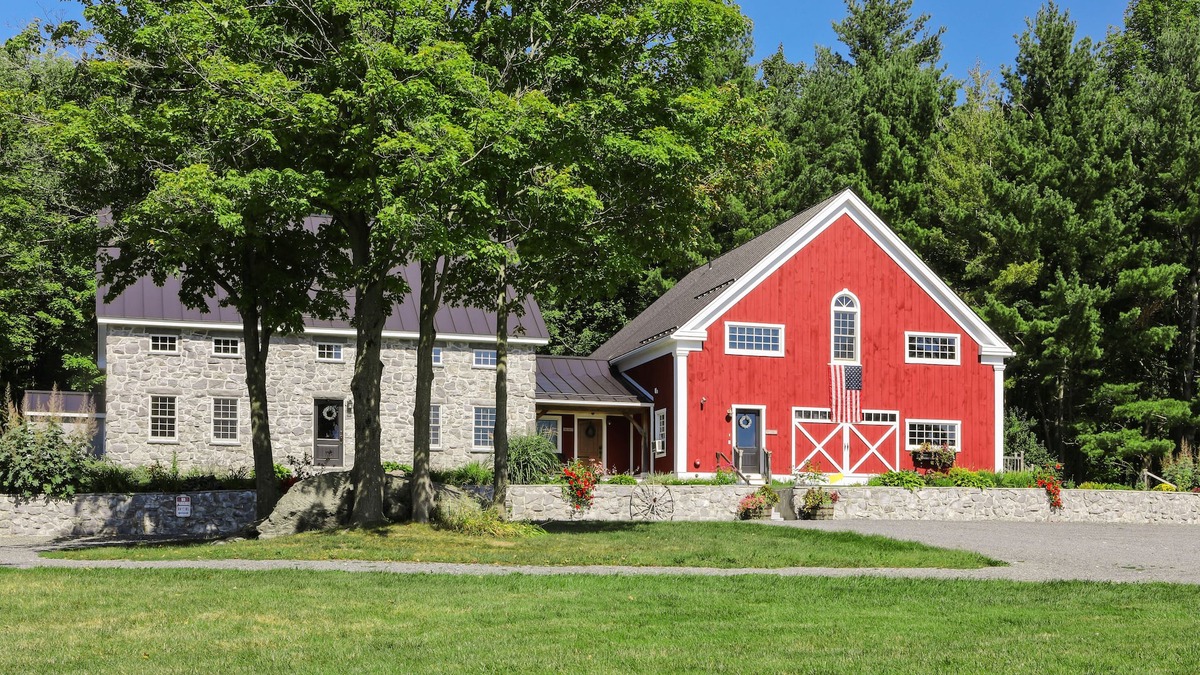 Fairfax House | Amazing Multi-building property for Family Reunions, Retreats, Weddings, other