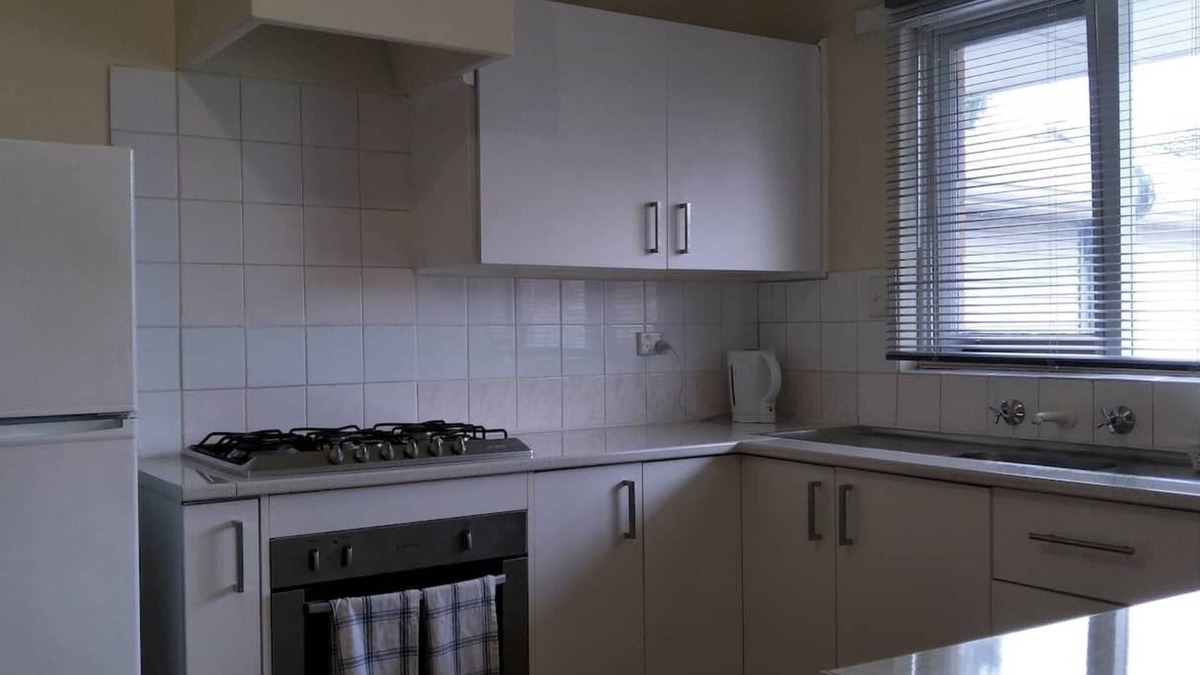 Kelmscott House | Amazing, neat and convenient holiday home
