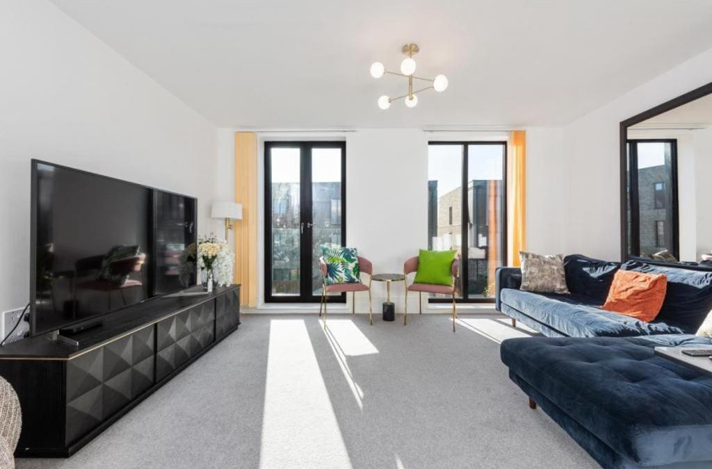 Whittington House | Amazing new built townhouse with garden in London