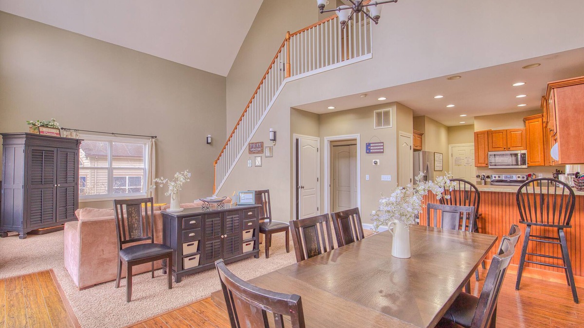 Flat Hollow Marina House | AMAZING NORRIS LAKE HOUSE WITH DOCK