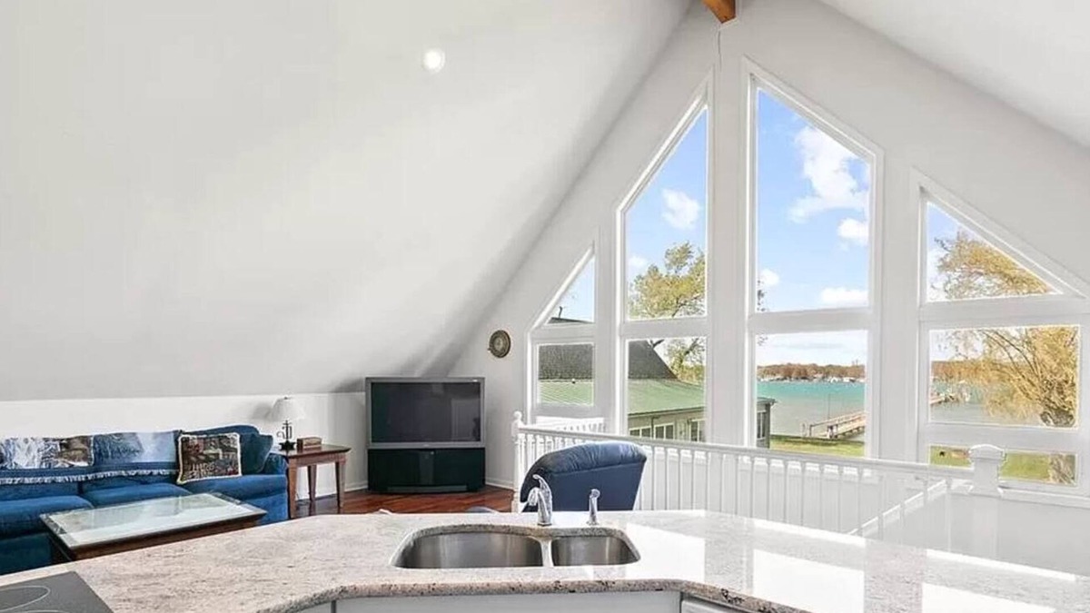 Anchorville House | Amazing North Channel Waterfront Carriage House
