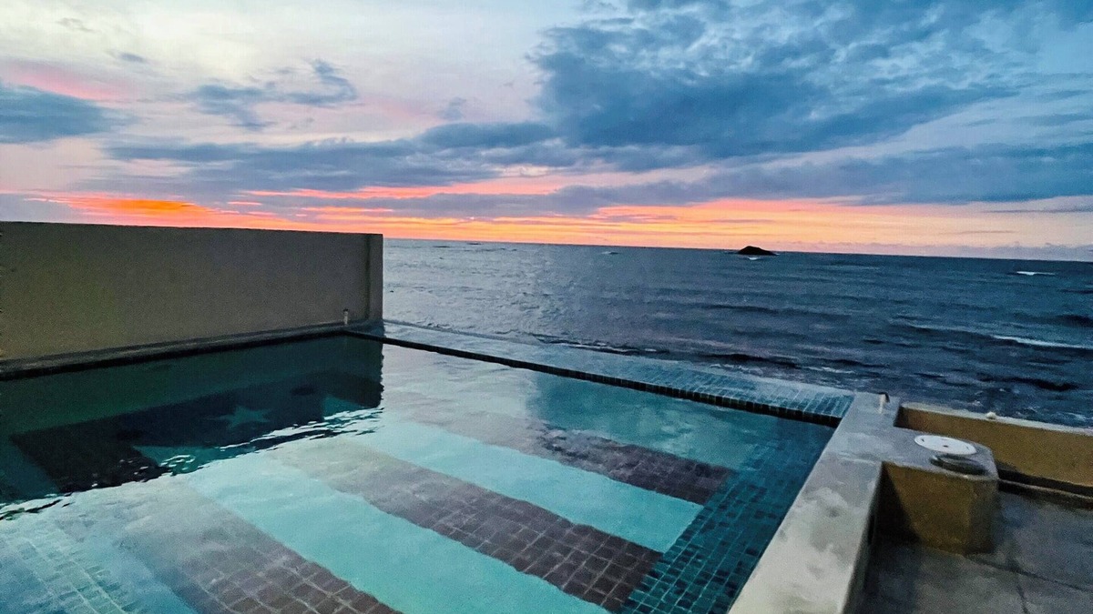 Vega Baja House | Amazing ocean front house with heated pool/Book with confidence!