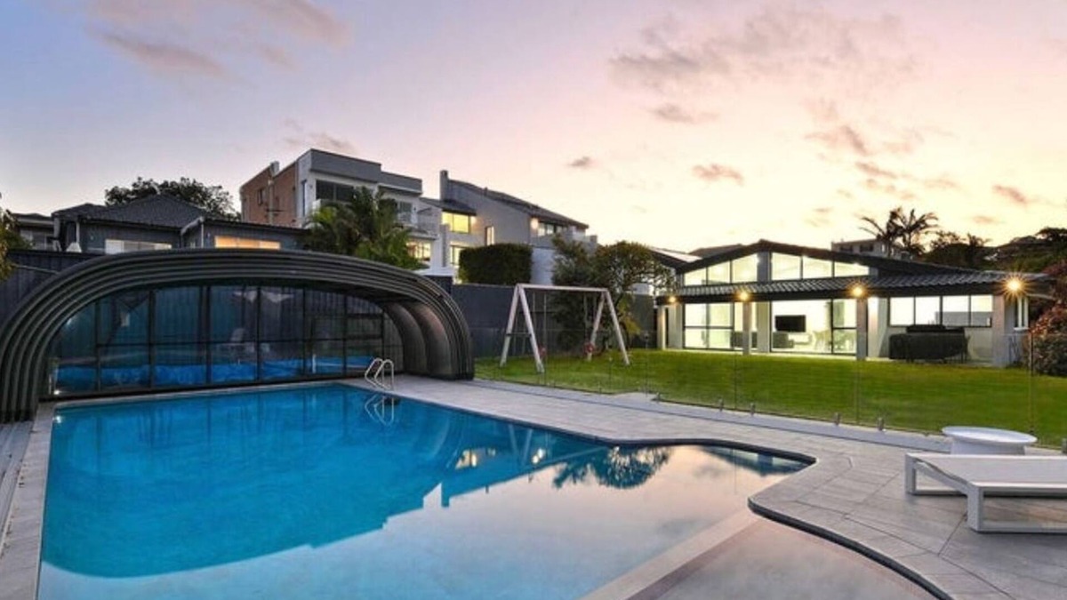 Sydney Villa | Amazing Ocean Villa close to Natural Rock Pools