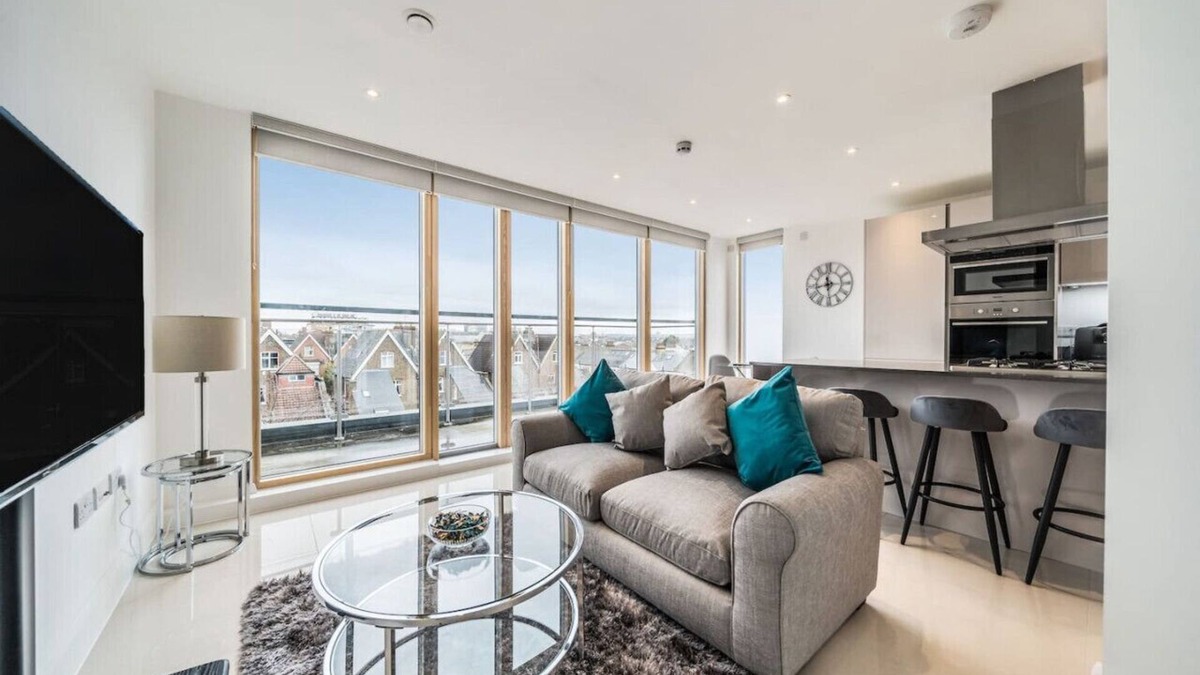 Dundonald Apartment | Amazing Penthouse in Wimbledon