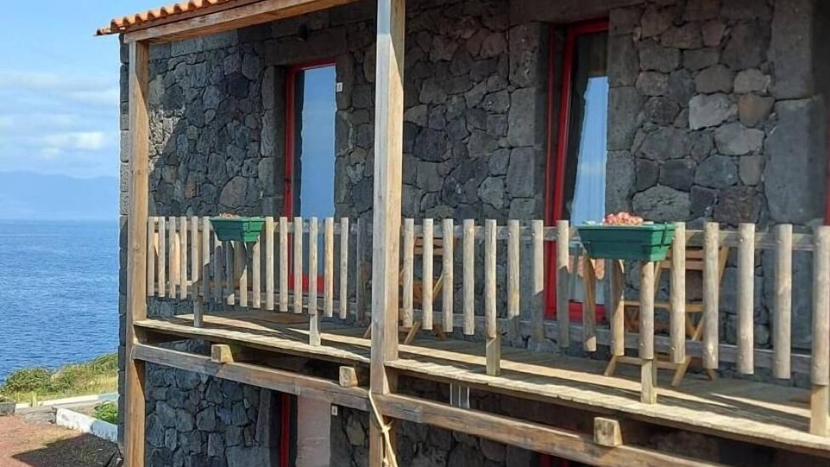 Sao Roque do Pico House | Amazing Quadruple Room with Sea View in Sao Roque do Pico