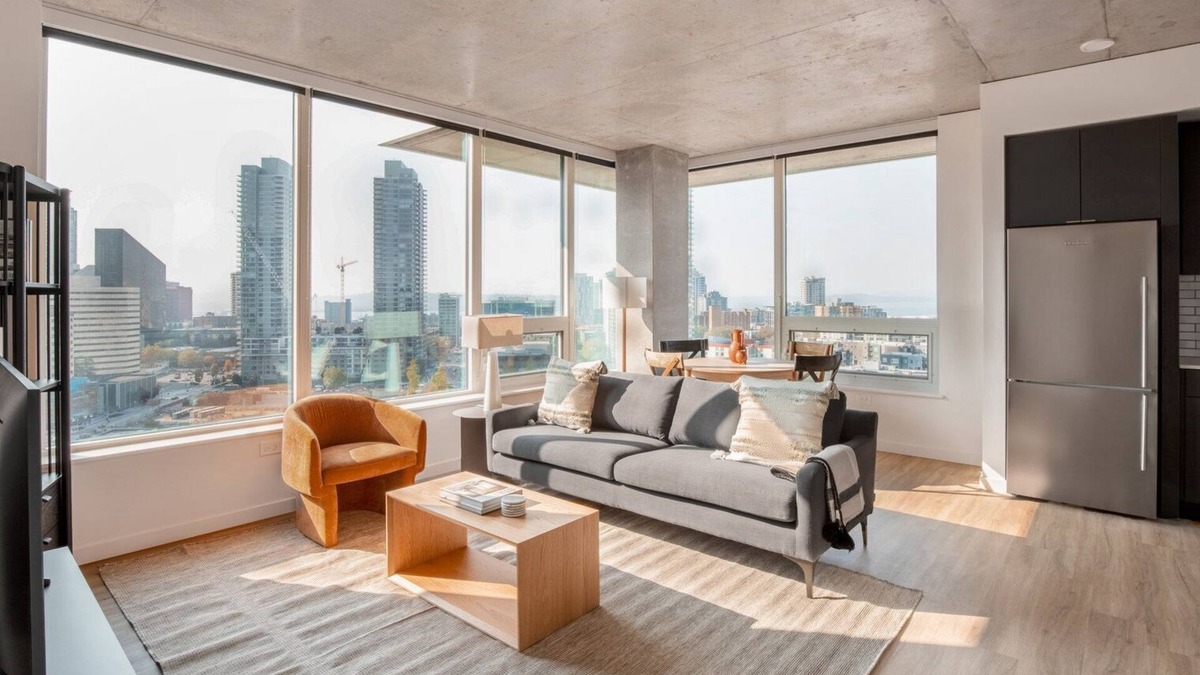 South Lake Union Apartment | Amazing South Lake Union 2BR w/W/D & Roof, nr Lake Union, by Blueground