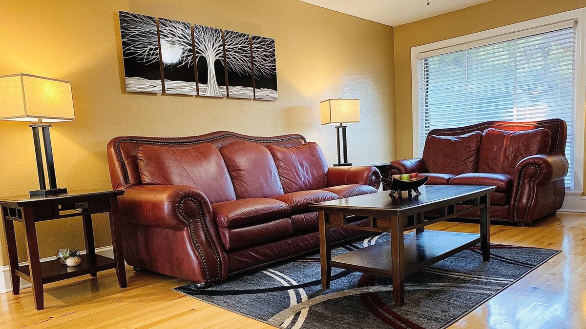 Pine Bluff House | "Amazing Southern Stay"