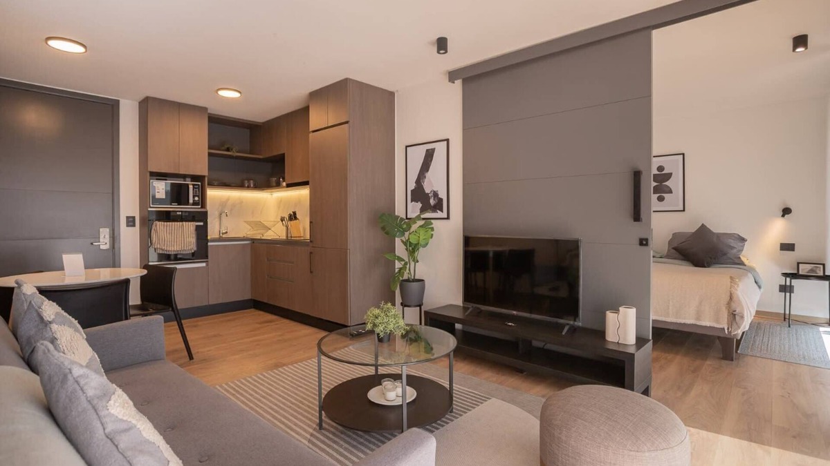 El Golf Apartment | Amazing space steps from the metro