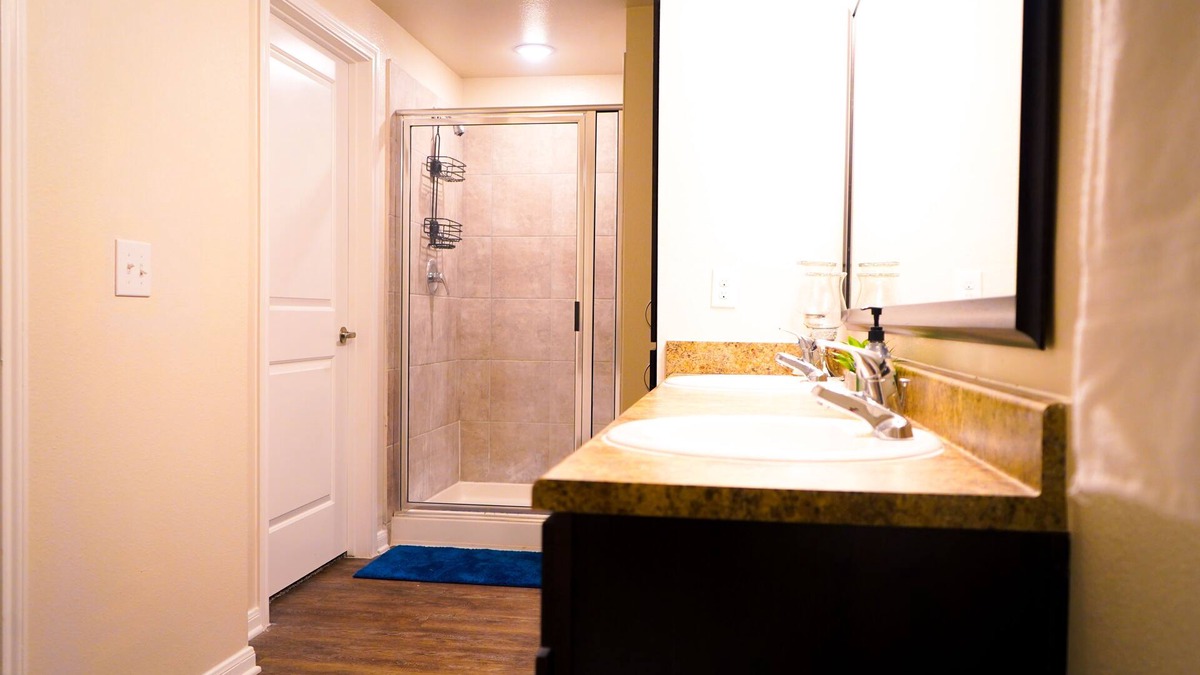Northeast Houston Apartment | Amazing spacious 2 bed 2 bath room with W/D