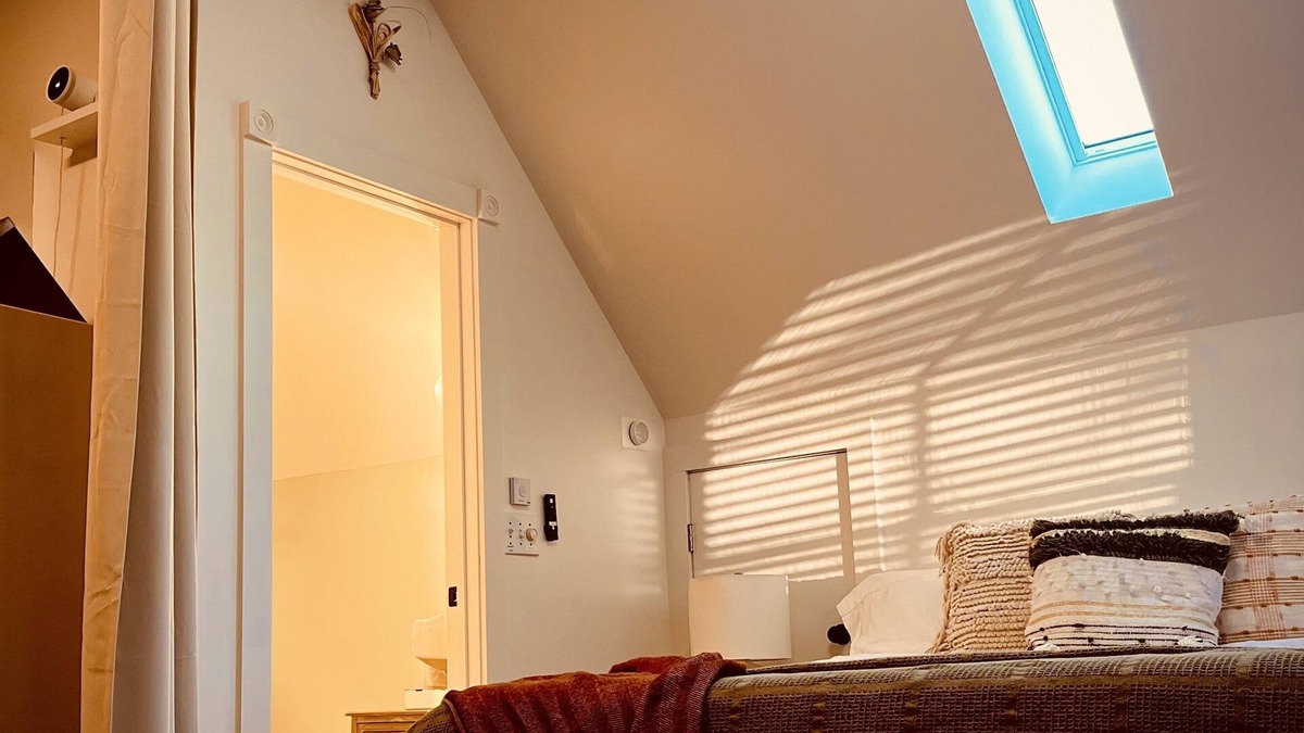 Lake Carolina House | Amazing Studio Guesthouse, in beautiful Columbia Lake community suburb.