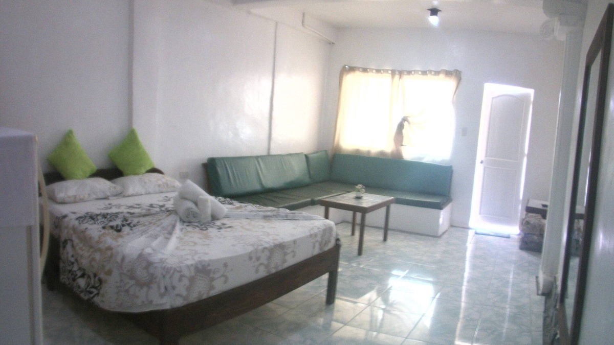 Puerto Galera Apartment | Amazing Sunset Ocean View-DELUXE STUDIO
