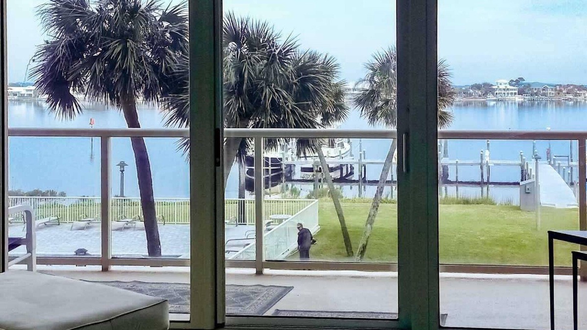 Villa Sabine Condo | Amazing Sunsets, Boating and Gulf