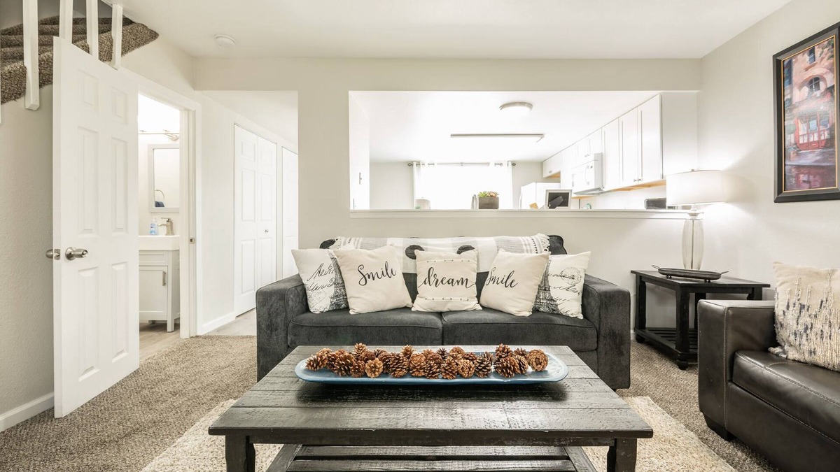 Cimarron Hills Condo | ❂ Amazing Townhouse! 2 BR, 1.5BA, Sleeps 5 w/AC! ❂