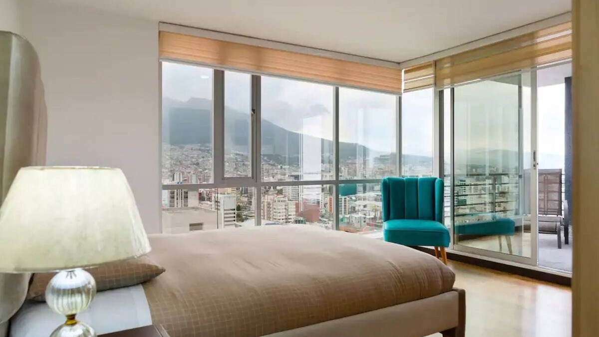 La Floresta Apartment | Amazing View A Volcano Pichincha AND Balcony 11