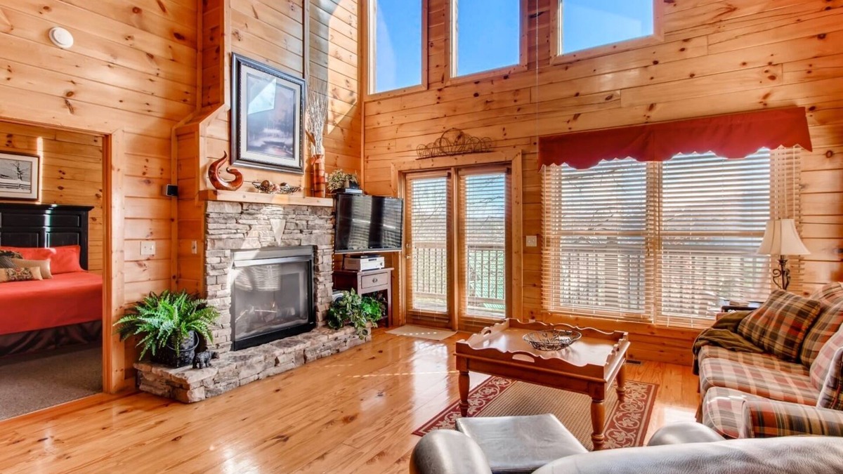 Gatlinburg - Pigeon Forge Cabin | Amazing View! Great Local-A Little Romance -Hot Tub/Pool Table/Jacuzzi