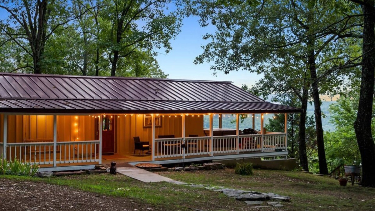 Marble Falls Cottage | Amazing View with hot tub