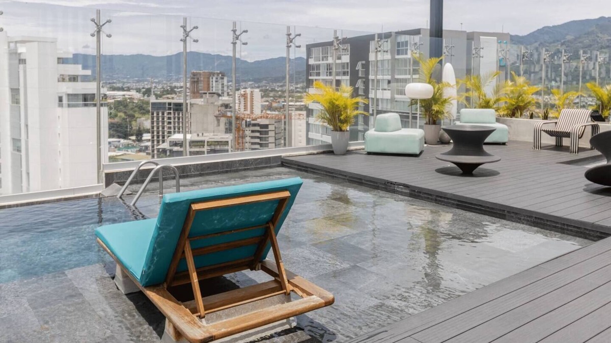 Rohrmoser Apartment | Amazing views at Skygarden Nunciatura