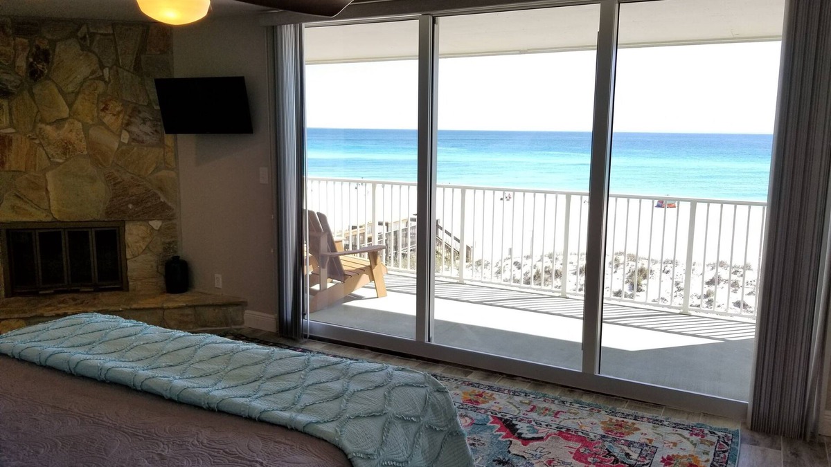 Pensacola Beach Condo | Amazing Views directly on Gulf - 2 Bedroom Condo Starboard Village 422