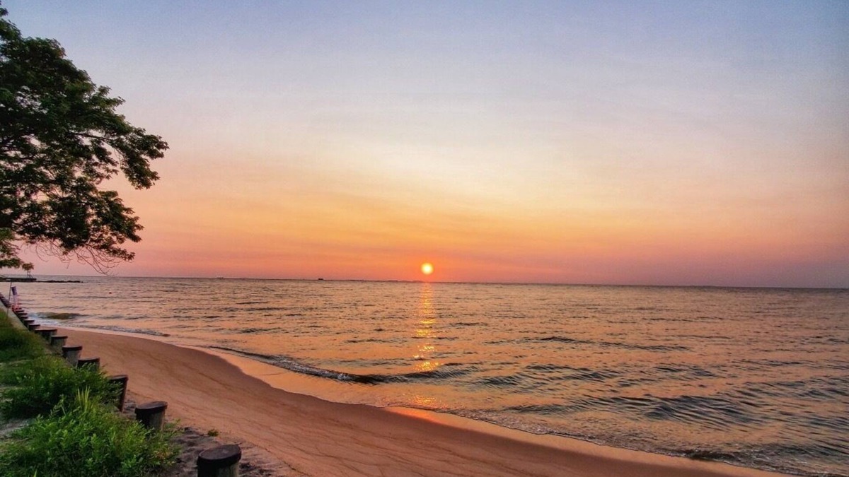 Barstow House | Amazing views from your beach front home. Over a mile of beach to explore!
