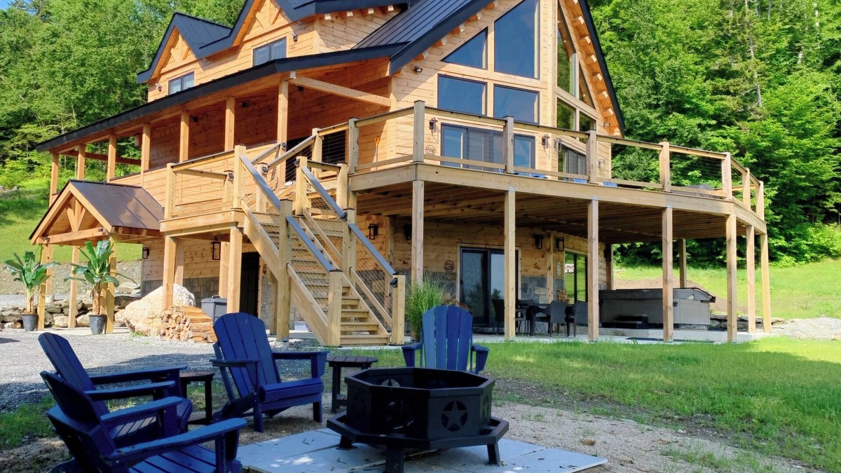 Stockbridge Ski Chalet | Amazing Views on Music Mountain