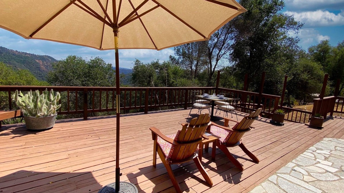 Tuolumne House | Amazing views, private, quite, clean. Snow/ski play 20 minute drive.