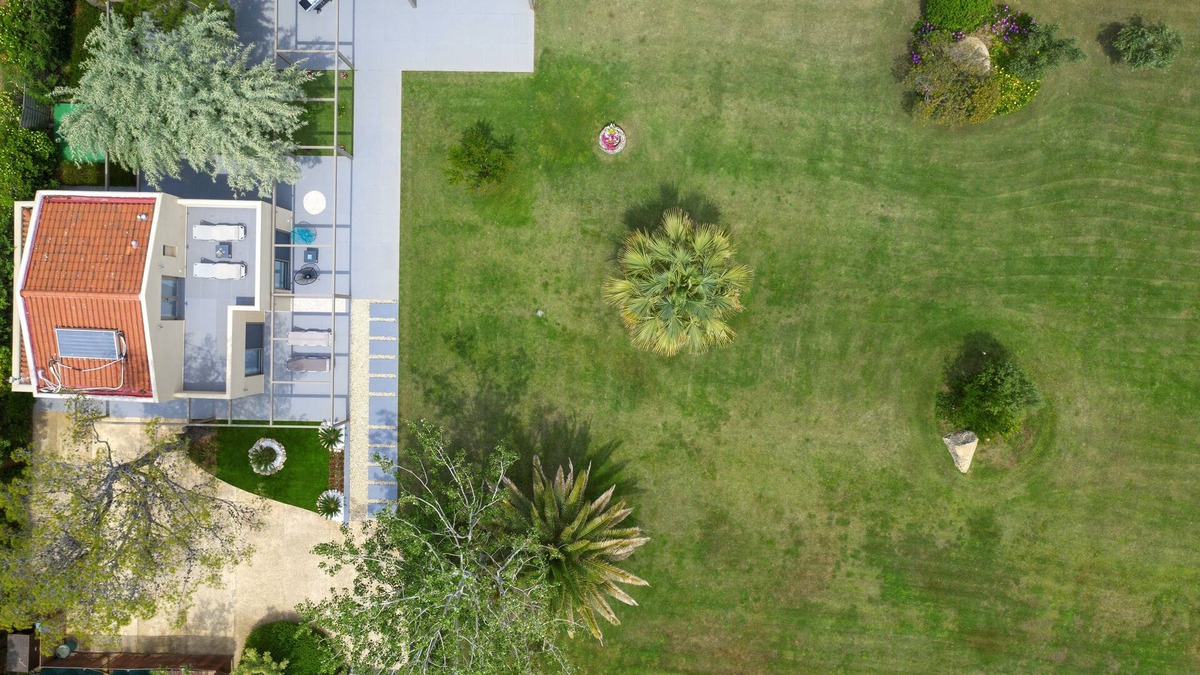 Vourvourou Villa | Amazing villa with huge garden on the beach