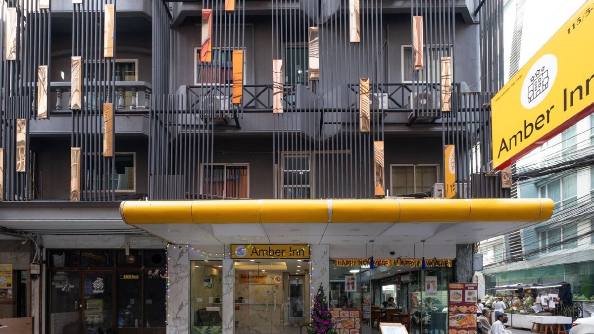 Thanon Phaya Thai House | Amber Inn