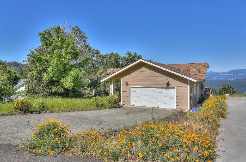 Mosier House | Amber Sunset home