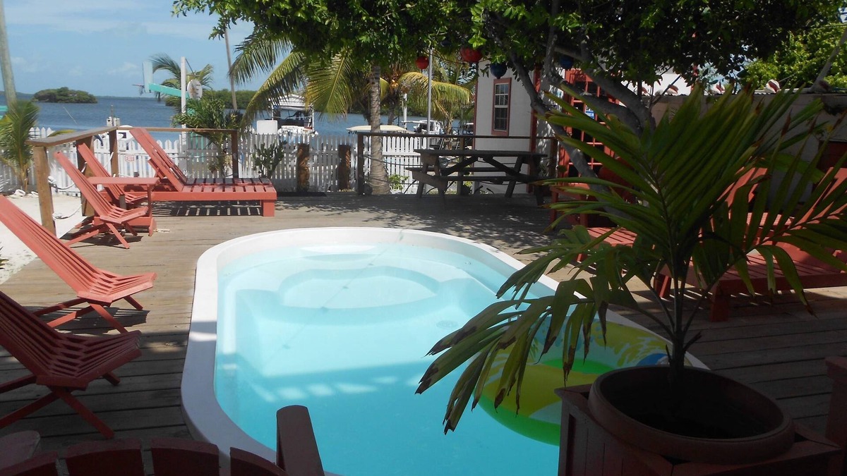 San Pedro Hotel | Ambergris Sunset Hotel