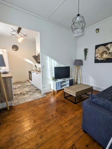 Roanne Apartment | Ambiance moderne