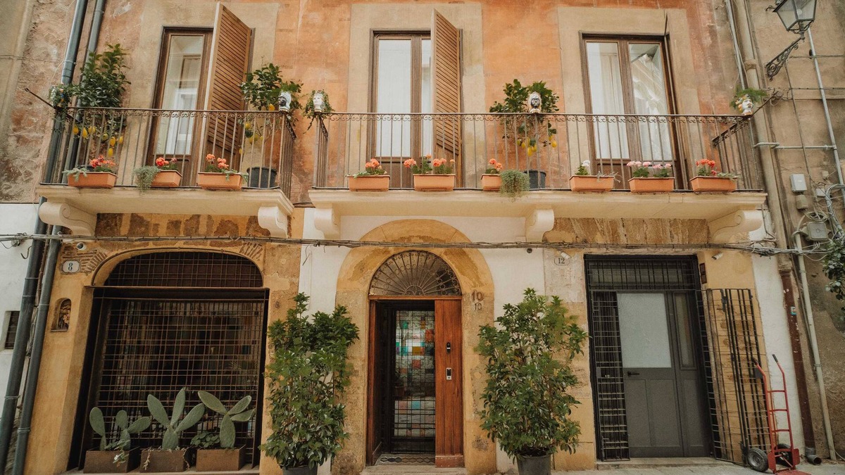 Albergheria House | Ambrosia-Timeless Hosting