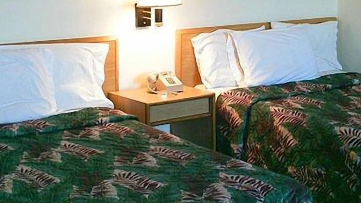 Mexico Hotel | America's Value Inn Mexico