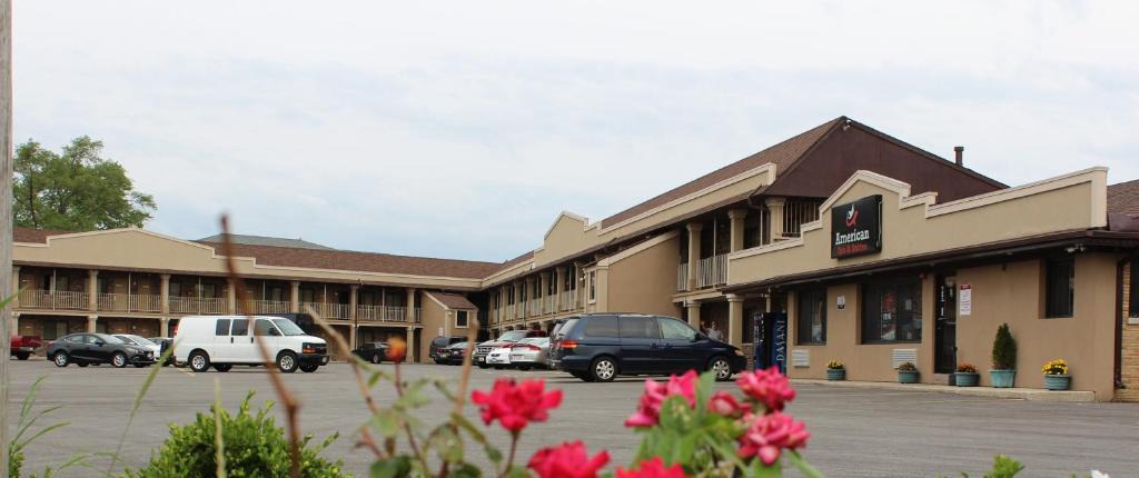 La Grange Hotel | American Inn and Suites