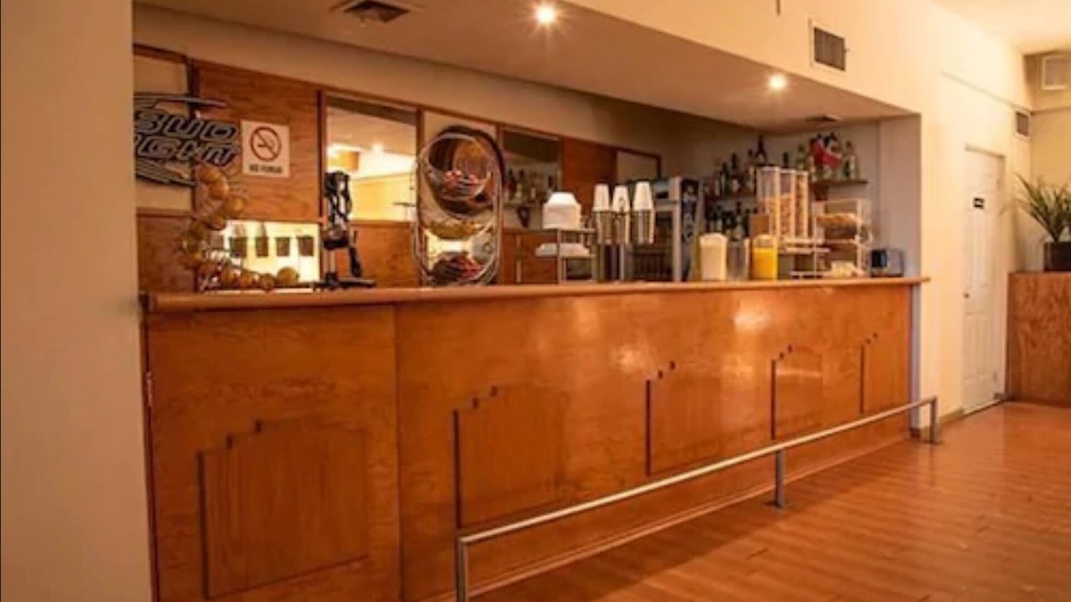 Hidalgo del Parral Hotel | American Inn Hotel & Suites Hidalgo del Parral