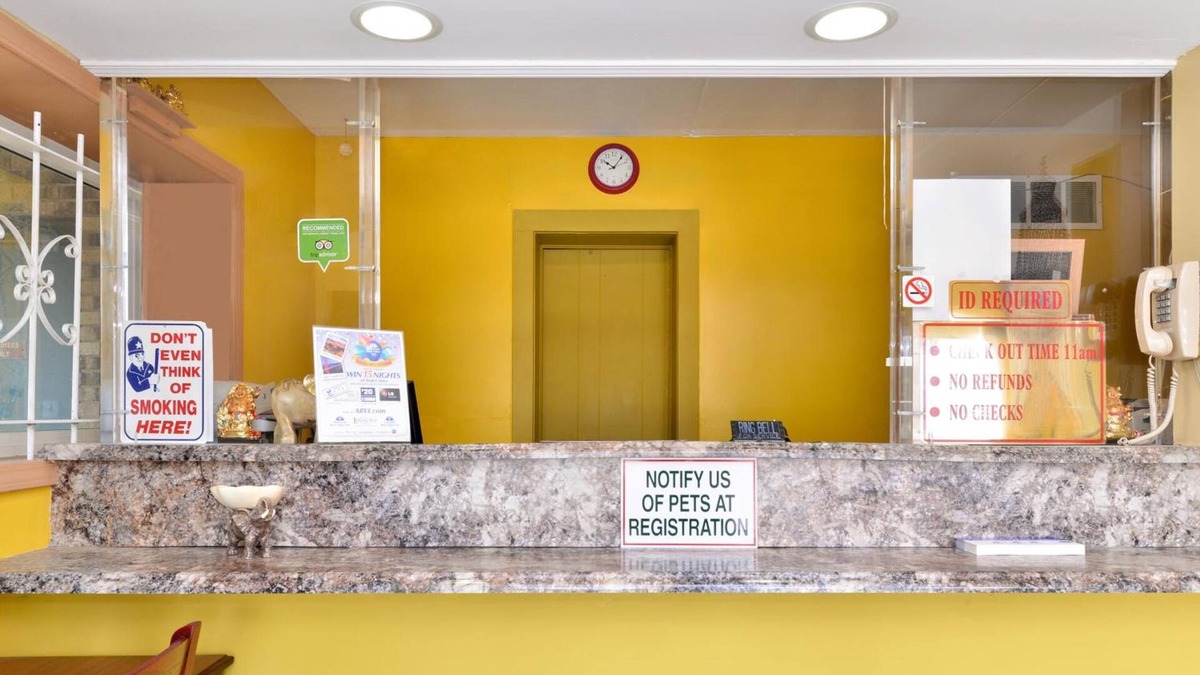 Princeton Hotel | American Inn Princeton