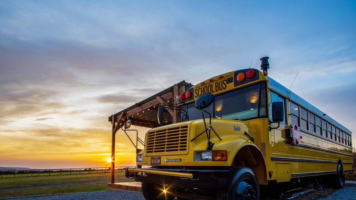 Tiers Cross Apartment | American School Bus - 1 Bedroom - Blossom Farm - Tiers Cross