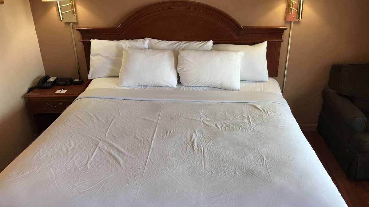 Whiteaker Hotel | Americas Best Value Inn Eugene