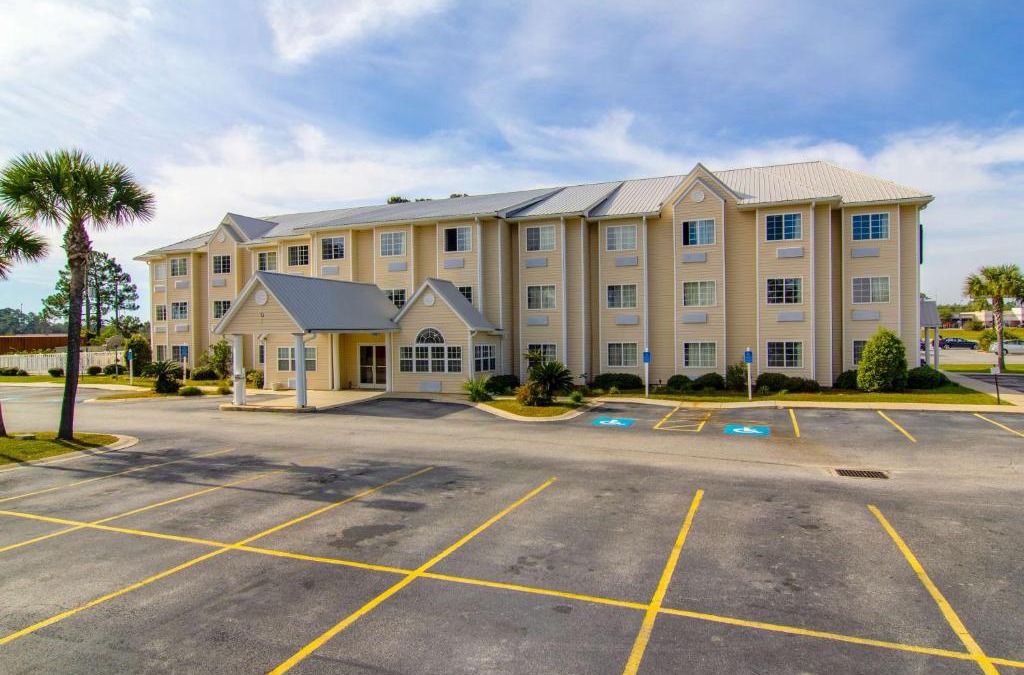 Brunswick Hotel | Americas Best Value Inn & Suites Brunswick