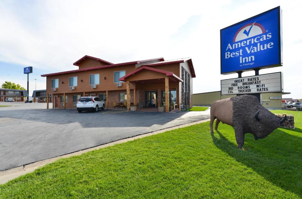 Pinnacles Entrance Badlands Hotel | Americas Best Value Inn Wall