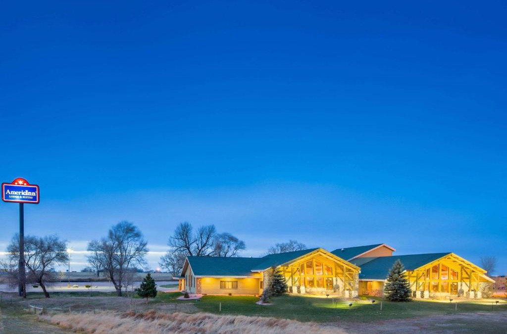 Chamberlain Hotel | AmericInn by Wyndham Chamberlain Conference Center