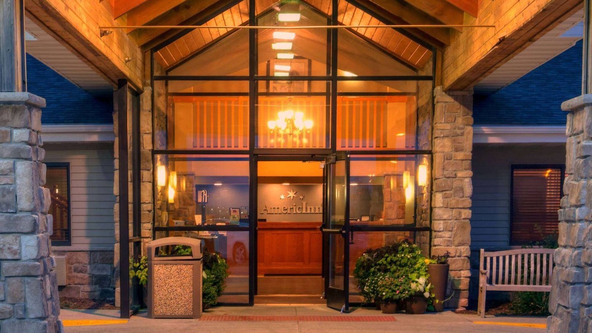Fort Dodge Hotel | AmericInn by Wyndham Fort Dodge